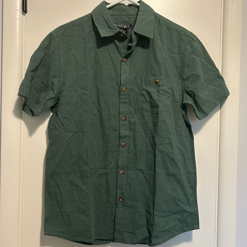 NWT Small Mens Button Down